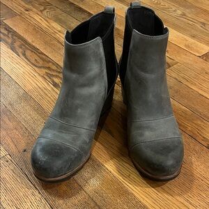 Sorel Gray Joan of Arctic Wedge Boots